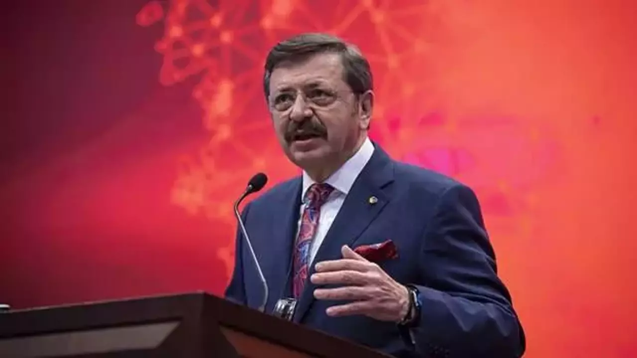 RIFAT HİSARCIKLIOĞLU: “YENİ YIL, HEPİMİZE GÜZELLİKLER GETİRSİN”