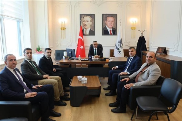 Bingöl Defterdarı Uçur, Belediye Başkan Vekili Çeçen’i ziyaret etti