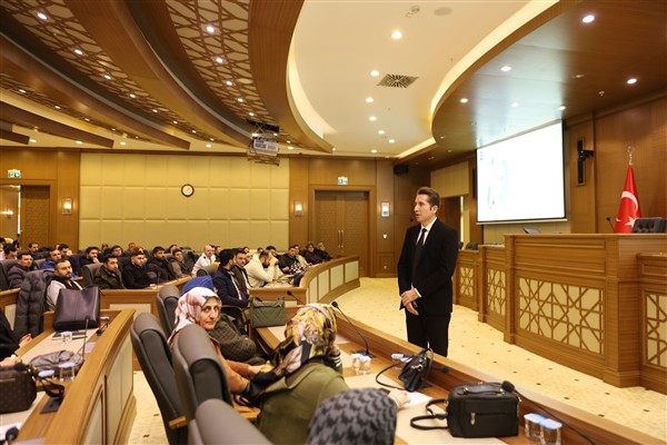 Bursa Büyükşehir Belediyesi’nden çalışanlara oryantasyon eğitimi
