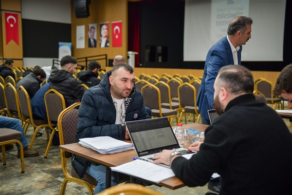 Esenyurt Belediyesi’nden istihdama destek