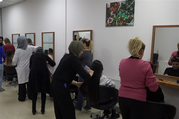 Malatya Büyükşehir Belediyesi’nden kuaförlük kursu