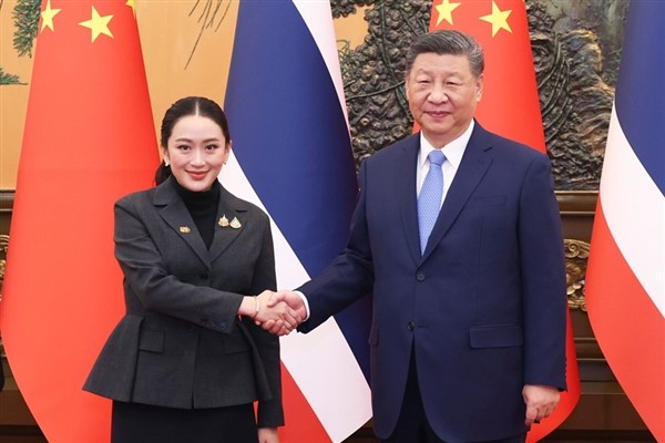 Xi Jinping, Tayland Başbakanı ile görüştü