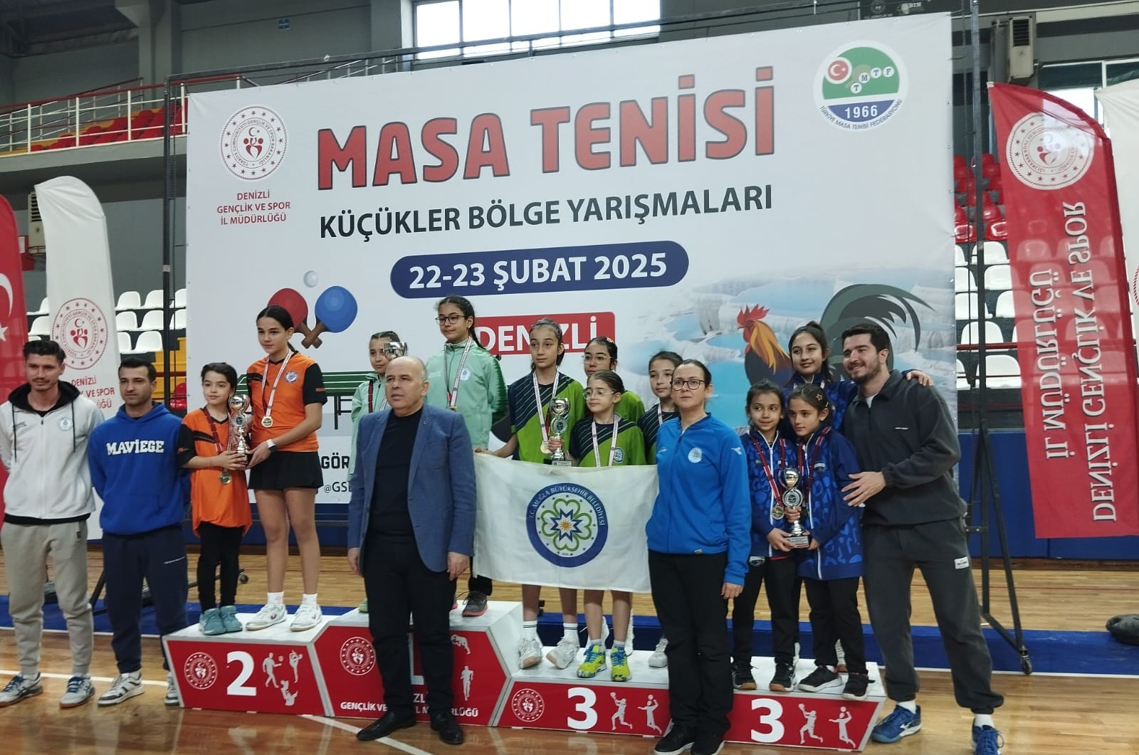 Muğla Büyükşehir Belediyesi Masa Tenisi Takımı 57 takım arasında üçüncü oldu