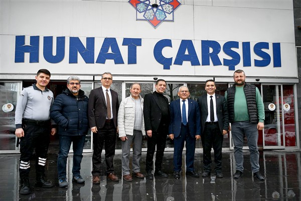 Başkan Büyükkılıç, Hunat Çarşısı’nı ziyaret etti