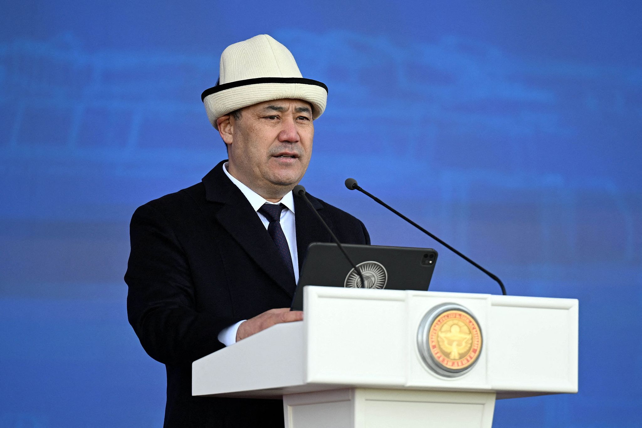 Kırgızistan Cumhurbaşkanı Caparov, Çin’i ziyaret edecek