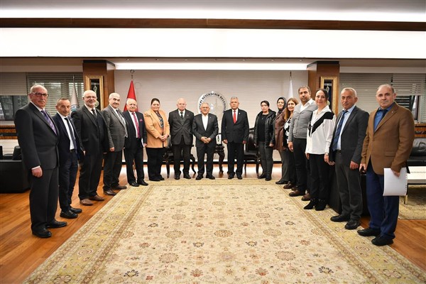 Başkan Büyükkılıç, Anadolu Muhtarlar ve Mahalli İdareler Derneği üyelerini ağırladı