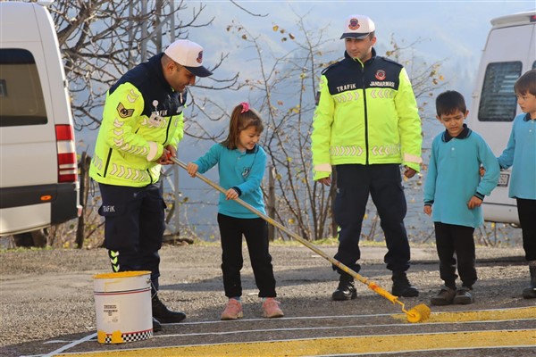 Giresun’da trafik güvenliği eğitimleri devam ediyor