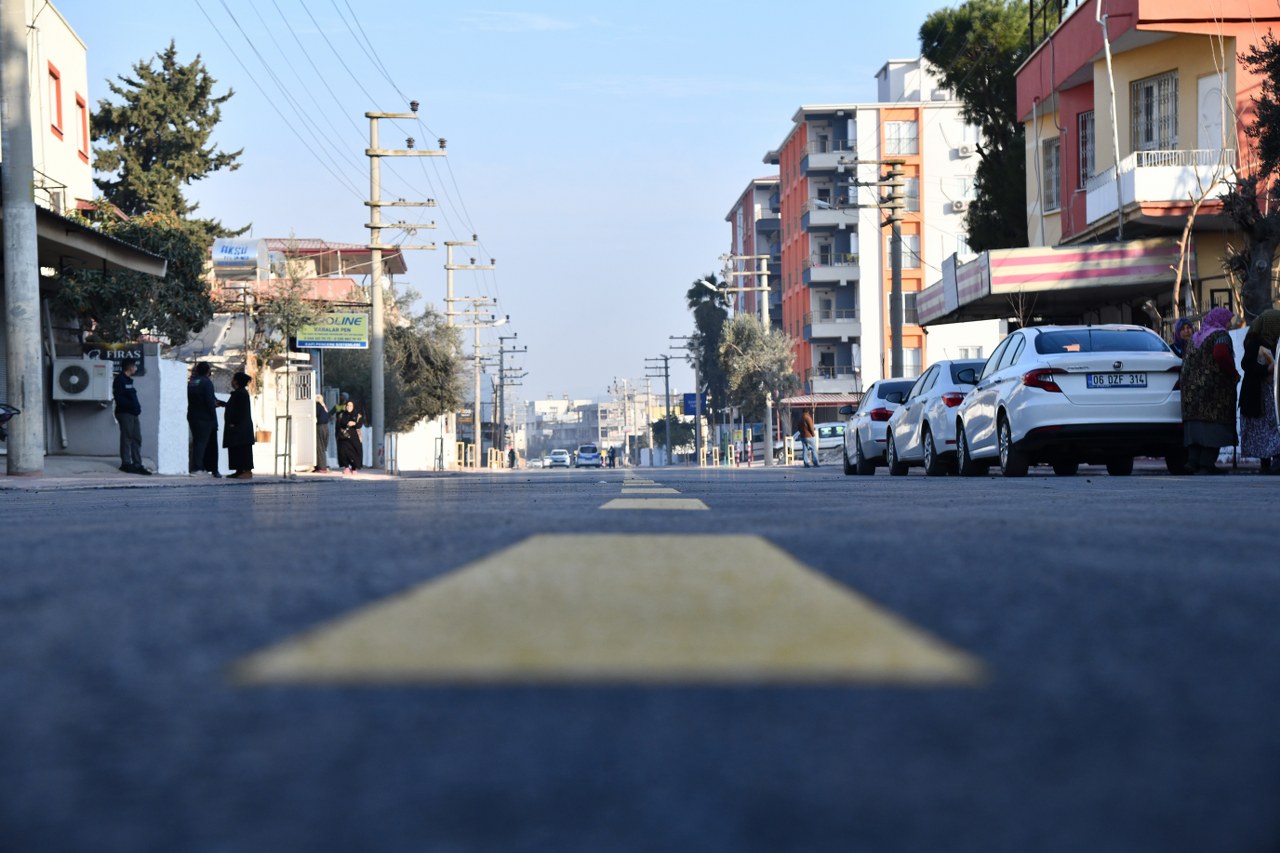 Hoca Ahmet Yesevi Sokak’ta başlatılan yol çalışmaları tamamlandı