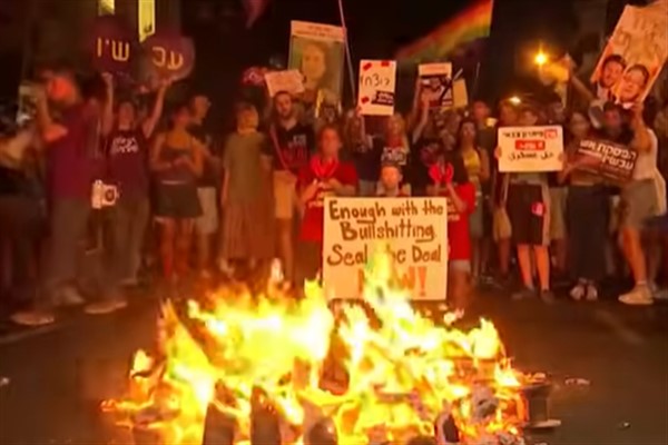 Hamas, ateşkesin ikinci aşamasında tüm İsrailli rehineleri serbest bırakmayı önerdi