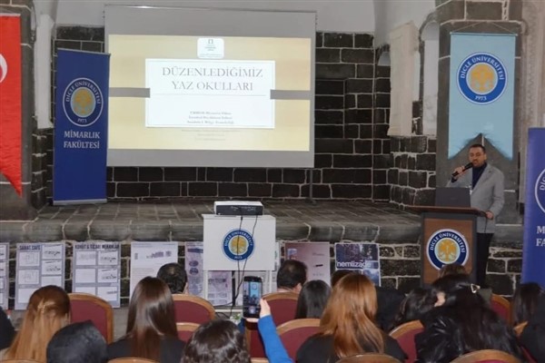 Dicle Üniversitesi’nde “Sokak Sağlıklaştırması Deneyimleri” çalıştayı düzenlendi