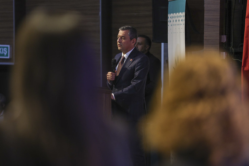 CHP Genel Başkanı Özel, Adıyaman’da ziyaretler gerçekleştirdi