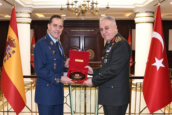 Gürak, İspanya Hava ve Uzay Kuvvetleri Komutanı Orgeneral Carbo’yu kabul etti