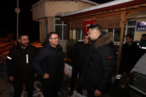 Derince’de kar yağışı sorunsuz atlatıldı