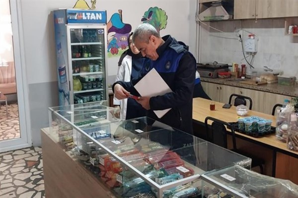 İnegöl’de  okul kantinlerine denetim gerçekleştirdi