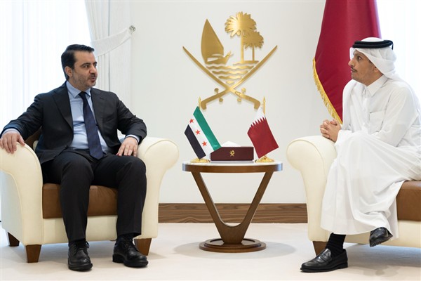 Katar Dışişleri Bakanı Al Sani, Suriye Dışişleri Bakanı Şeybani ile bir araya geldi