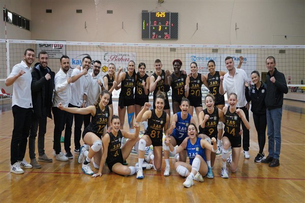 Edremit Belediyesi Altınolukspor, Havran Belediyespor’u 3-1 mağlup etti