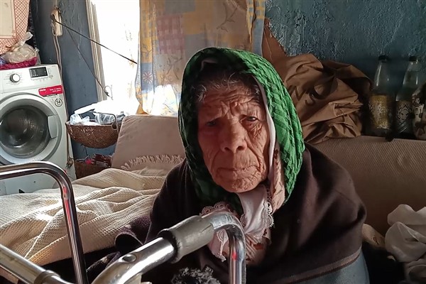 72 yaşındaki “Semiha Teyze” yetkili ve hayırseverlerden yardım bekliyor