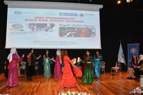 Dicle Üniversitesi’nde “Kadın Kına Gecesi Geleneği” etkinliği yapıldı