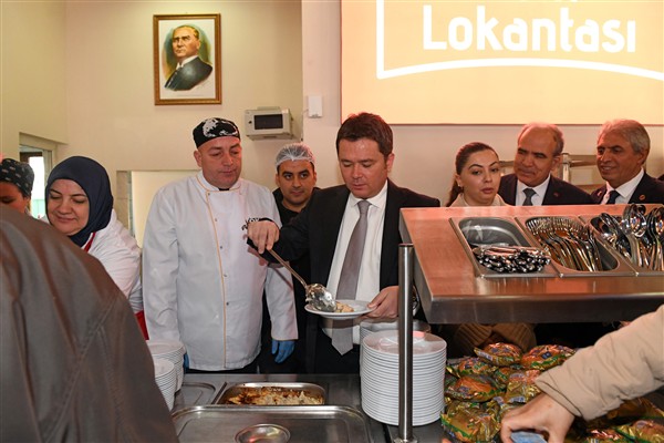 Osmangazi’de Kent Lokantası ve Genç Kafe’nin yeni şubeleri açıldı