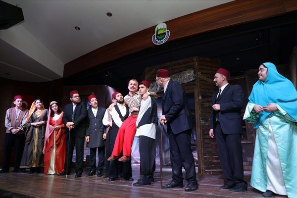 İnegöl’de “Ayyar Hamza” tiyatro gösterisi düzenlendi