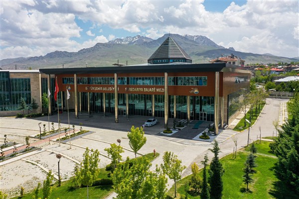 Eşbaşkanlar Şedal ve Zeydan’dan Vanspor hakkında açıklama