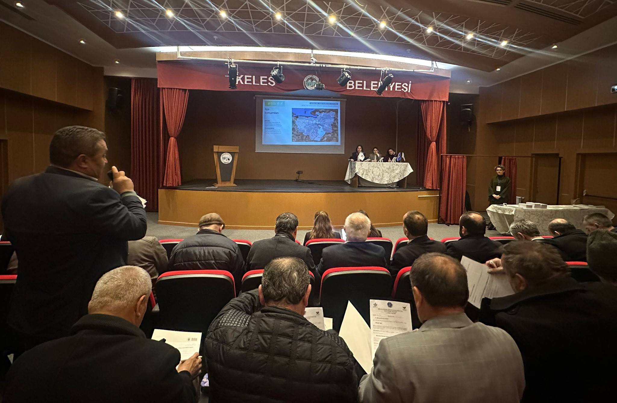 Bursa’da muhtarlarla ‘Çevre Düzeni Planı’ buluşmaları devam ediyor