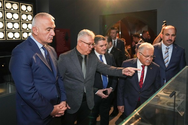 Kayseri Büyükşehir’den Anadolu Selçukluları Sergisi’ne 27 eser ile destek