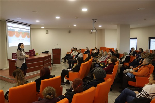 İzmit Belediyesi’nden kadın üreticilere destek