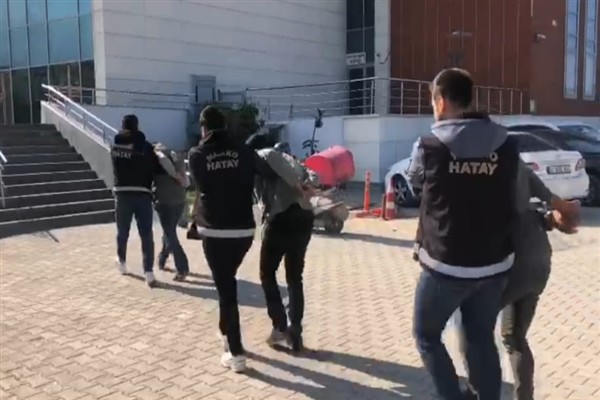 Hatay’da uyuşturucu suçlarından aranan 3 kişi yakalandı