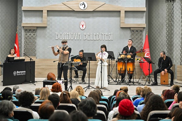 Barış Manço ve Cem Karaca şarkılarıyla anıldı