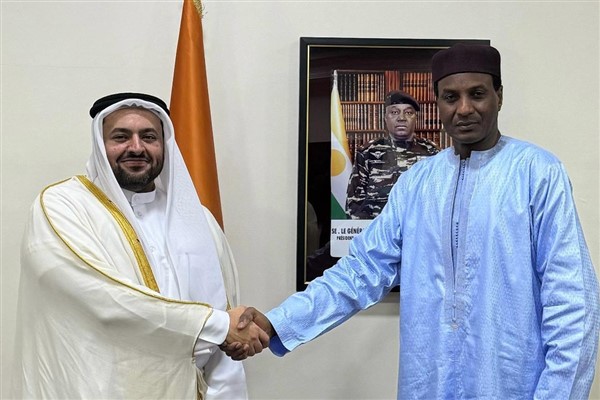 Nijer Başbakanı Zeine, Katar Devlet Bakanı Al Khulaifi ile görüştü