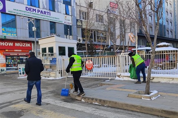 Van Büyükşehir Belediyesi’nden çevre temizliği çalışması