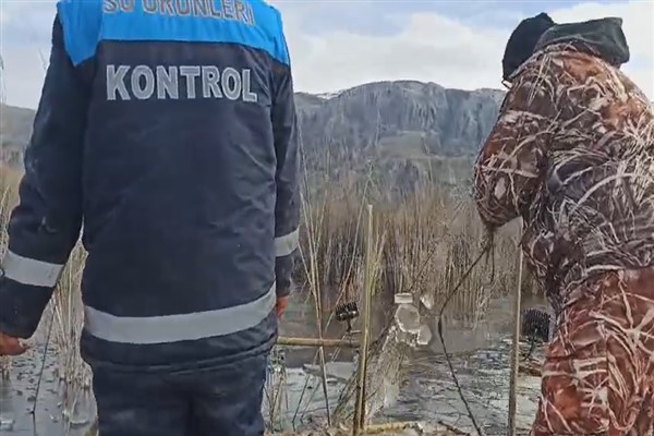 Afyonkarahisar’da su ürünleri kaçak avcılığına yönelik denetim