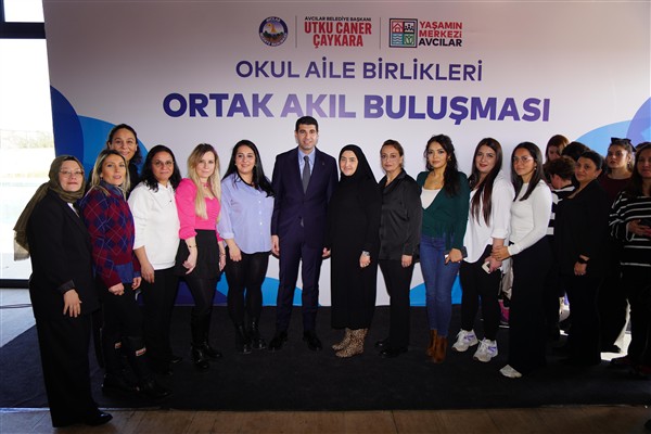 Başkan Çaykara, okul aile birliği temsilcileriyle bir araya geldi