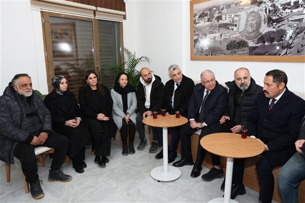 Bakan Güler, Antakya’da esnafı ziyaret etti