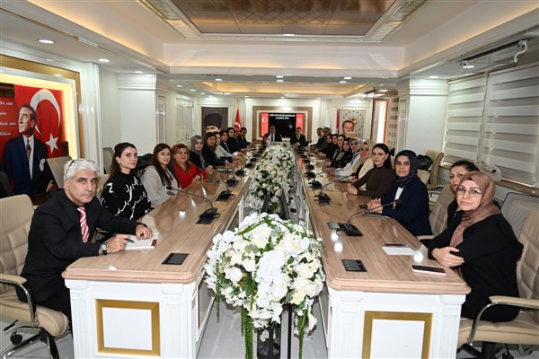 Batman’da kadın sivil toplum kuruluşlarının sorunları masaya yatırıldı