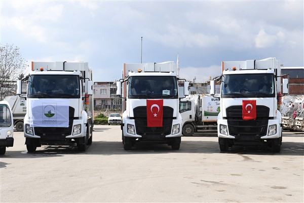 Osmangazi Belediyesi’nin araç filosuna 17 yeni araç eklendi