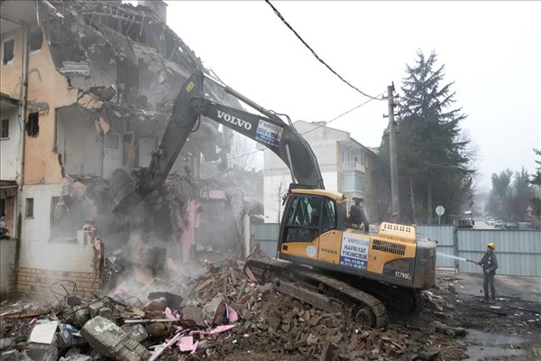 İnegöl’de kentsel dönüşüm projesinin yıkım çalışmaları tamamlandı