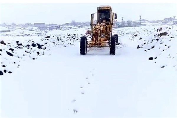 Mardin’de kırsal mahallelerde karla mücadele sürüyor