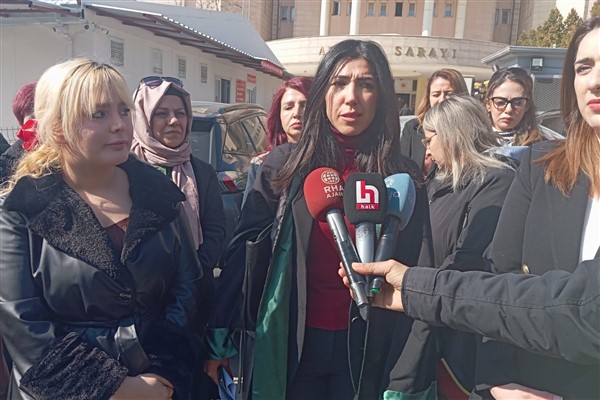 Muhtarı ifşa ettiği iddiasıyla yargılanan Emine Gizem Çetiner’in duruşması