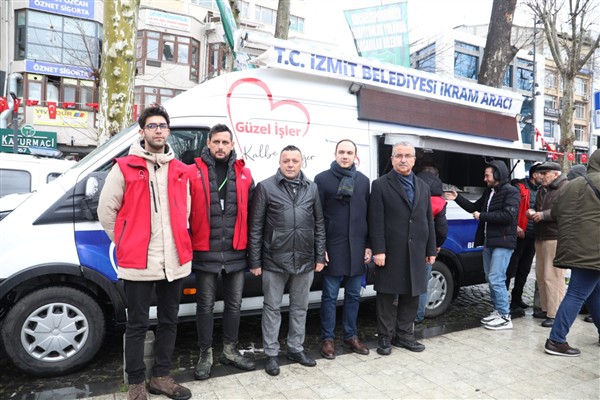 İzmit Belediyesi, cemaatle buluşmaya devam ediyor