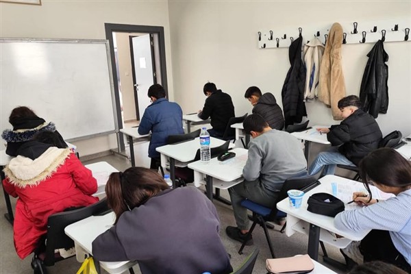 Kayapınar Belediyesi’nden öğrencilere seviye tespit sınavı