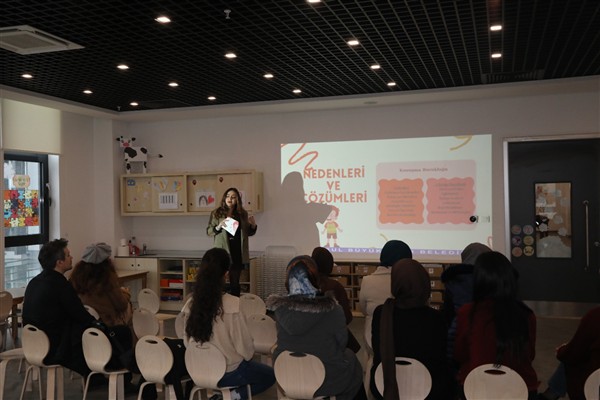 İBB, Ebeveyn Okulu açtı