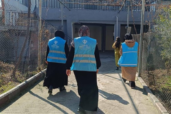 TDV Batman Şubesi Kadın ve Gençlik Kolları’ndan ihtiyaç sahiplerine yardım