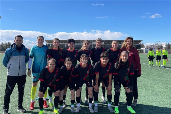 DBB futbol takımları galibiyetlerini sürdürüyor