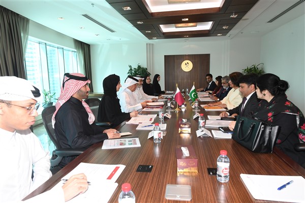 Katar ile Pakistan arasında siyasi istişare turu düzenlendi