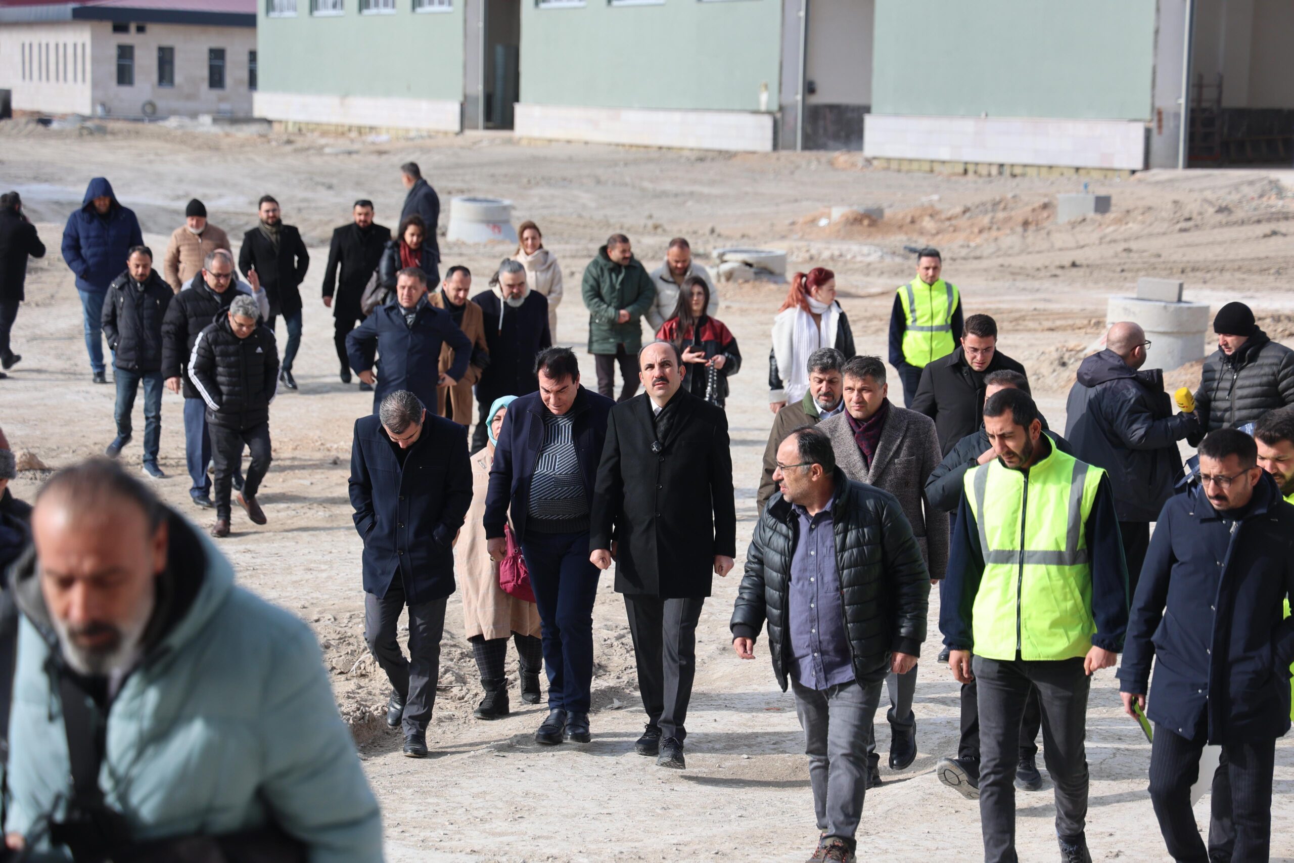 Başkan Altay, 56’ncı Bakım Fabrika Müdürlüğü’nün inşaat alanındaki çalışmalarını inceledi