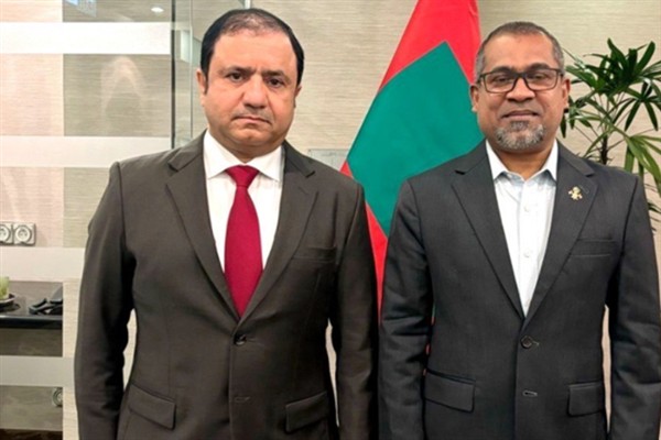 Maldivler Dışişleri Bakanı Khaleel, Katar Büyükelçisi Al Sorour ile görüştü