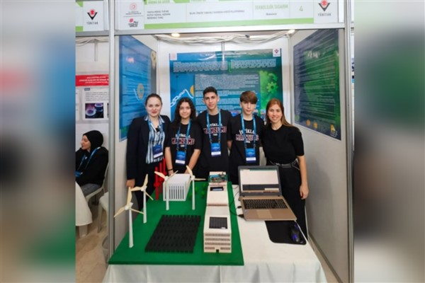 İskenderun İstiklal Makzume Anadolu Lisesi TÜBİTAK bölge finallerinde