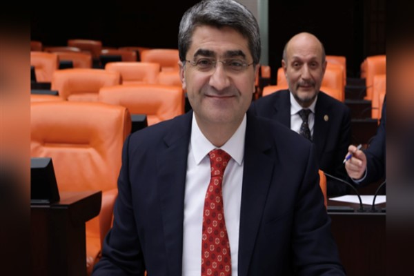 Ekmen: Kayyum atanan belediyelerin ihalelerinde şeffaflık nasıl sağlanmaktadır?